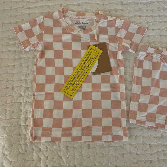 NWT Angel Dear Bamboo Blush Checker Print Short Sleeve and Shorts Pajama Set - Picture 2 of 6